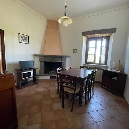 Agriturismo Pietramora Farm stay *