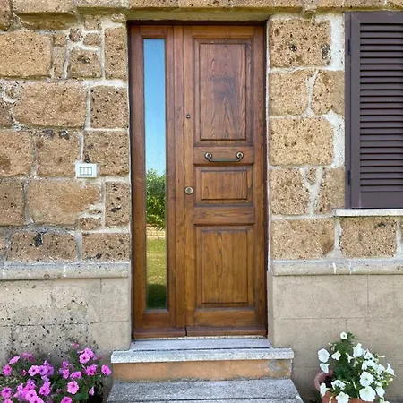 Agriturismo Pietramora Farm stay